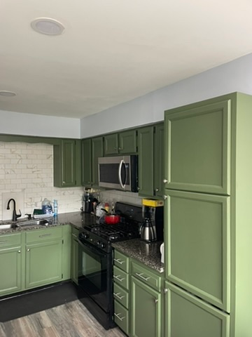 Cabinet painting + hardware — Palatine, IL